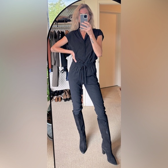 Babaton Aritzia Donnie Black Cap Sleeve Sleeveless Jumpsuit Boiler Utility Suit - Picture 9 of 17